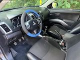 Mitsubishi Outlander (2010) 2.2 DI-D, 130kw 4x4 - náhled 14