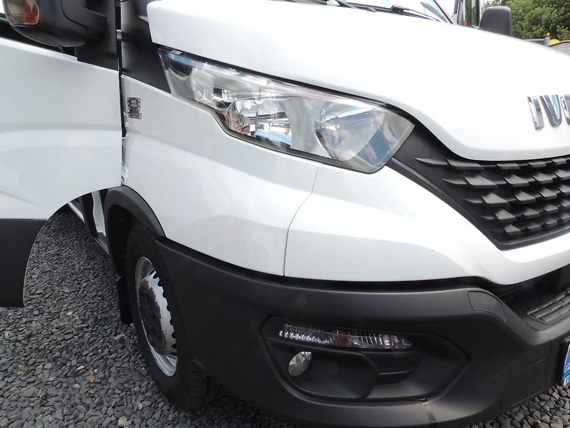 Iveco Daily (2021) 2.3D,35S16,115kw,Maxi,ČR,1maj. - fotka 21 z 31