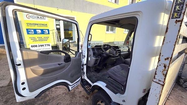 Nissan Cabstar (2008) 3.5t valník 4.9x2.14m tupláky  - fotka 8 z 10