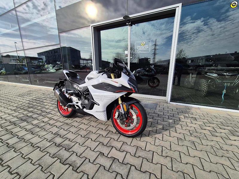 CFMOTO 450 SR (2026) - fotka 1 z 16