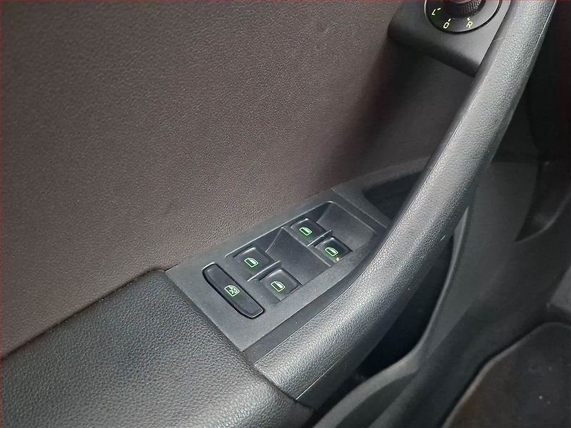Škoda Octavia (2015) Scout 2.0 TDI, 4X4, Automat - fotka 20 z 21
