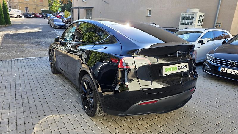 Tesla Model Y (2024) Long Range AWD DE SoH93,6% TZ - fotka 7 z 43