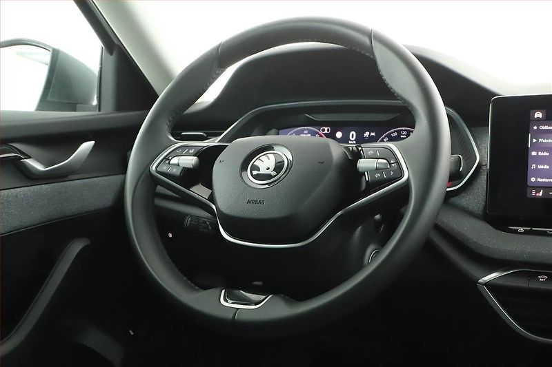Škoda Octavia (2024) Selection 2.0 TDI - fotka 8 z 21