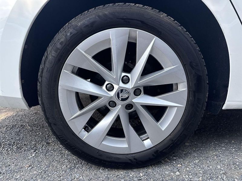 Škoda Octavia (2022) Combi 2.0 TDI DSG Style + - fotka 29 z 32