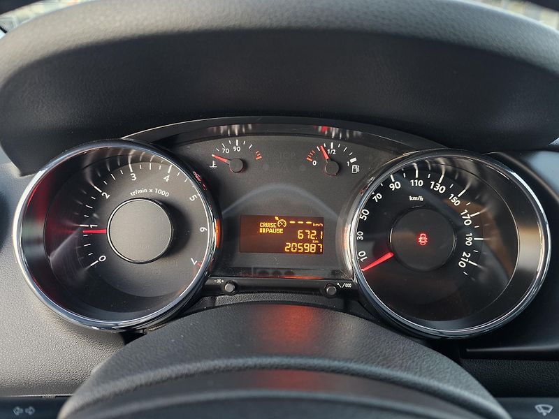Peugeot 3008 (2016) 1.2 - 96kW, NOVÉ ROZVODY - fotka 20 z 50