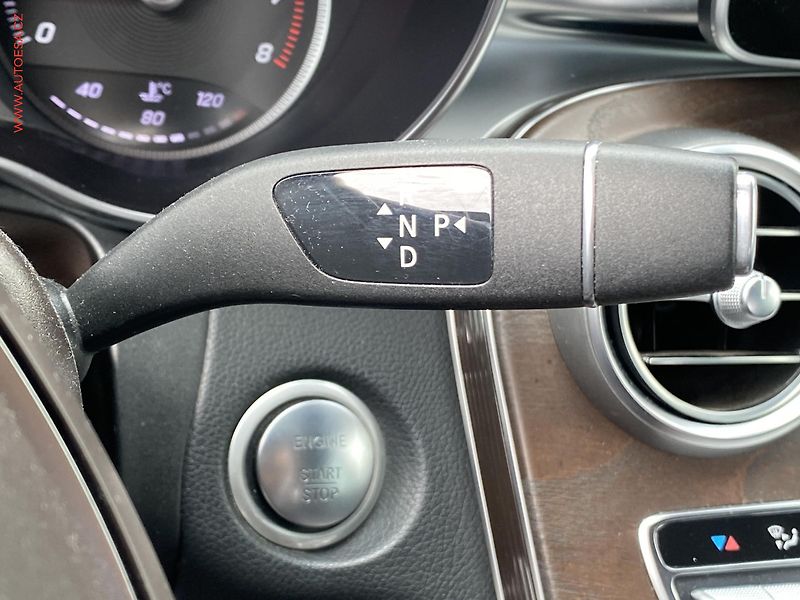 Mercedes-Benz GLC (2016) 2.0T 250 4Matic, ČR, AT, LED - fotka 17 z 19