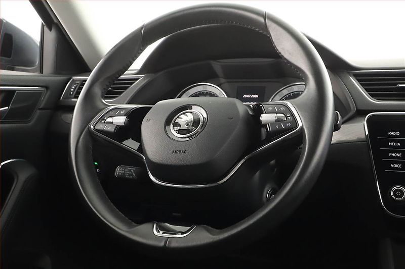 Škoda Superb (2021) Style 2.0 TDI - fotka 8 z 20