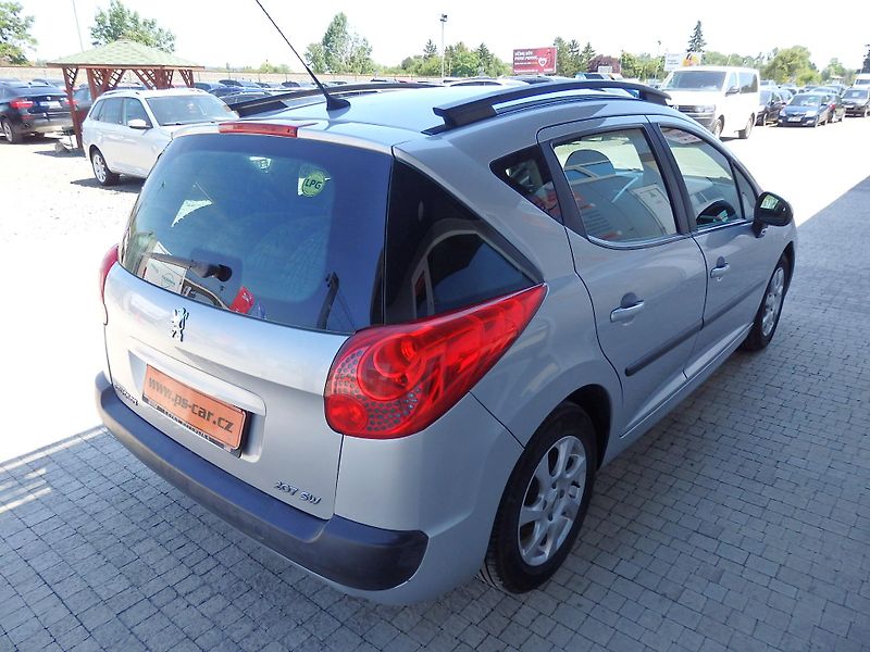 Peugeot 207 1.4i KLIMATIZACE, LPG - fotka 4 z 15