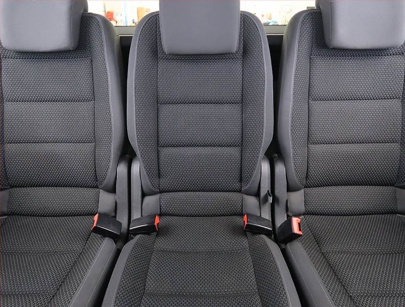 Volkswagen Touran (2011) Comfortline 2.0 TDI, Automat - fotka 10 z 23
