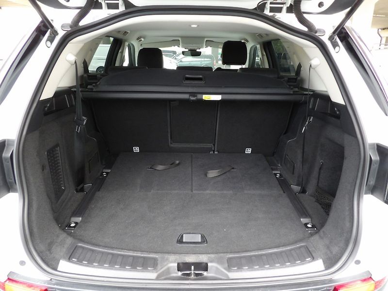 Land Rover Discovery Sport D150 S AWD A/T 7míst Tažné DPH - fotka 28 z 35