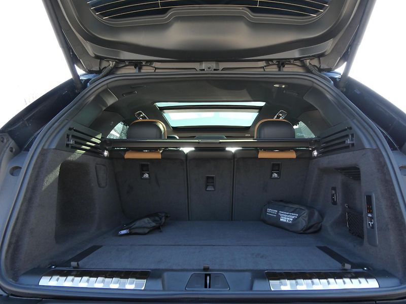 Land Rover Range Rover Sport (2026) 3,0 Dynamic SE D250 - fotka 32 z 37