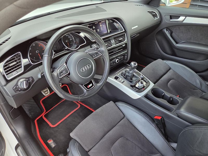 Audi A5 2,0 TDi Sportback - fotka 6 z 40