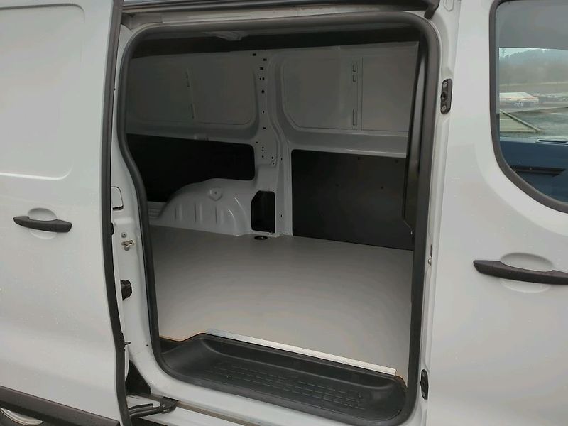 Opel Vivaro (2023) - fotka 3 z 7