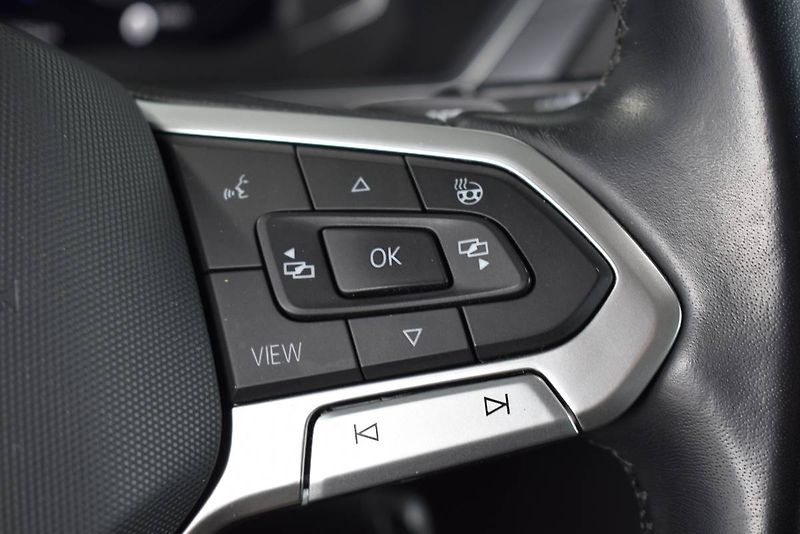 Volkswagen Tiguan Allspace (2022) 2.0TDI 110kW DSG,7 míst,tažné - fotka 17 z 25