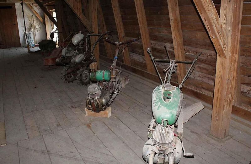 Kouzelný mlýn v Hradčanech otevírá muzejní expozici zapomenutých a ztracených motocyklů a strojů.