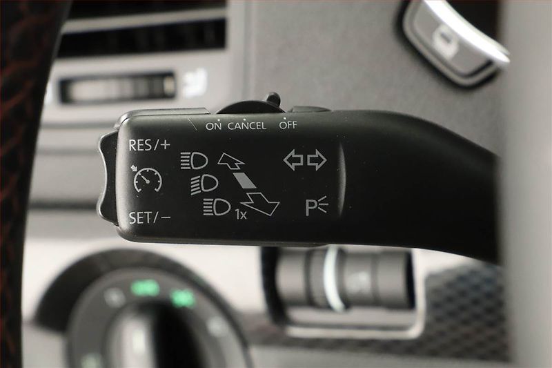 Škoda Yeti (2014) 1.4 TSI, Navi, Bi-Xenony - fotka 15 z 16