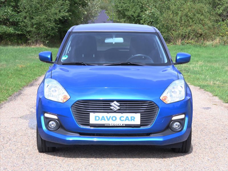 Suzuki Swift 1,2 DualJet 66kW Comfort 1.Maj - fotka 2 z 27