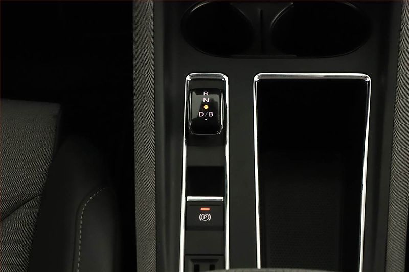Škoda Enyaq (2021) Suite iV 60 (62 kWh), SoH 92% - fotka 13 z 18