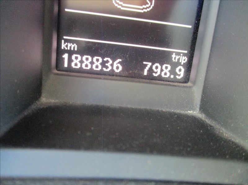 Volkswagen Golf 1,2 TSI, 77kW,servis,aut.klima - fotka 9 z 33