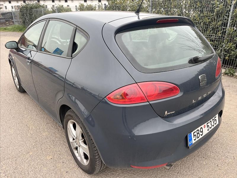 Seat Leon 1,4 MPi 63KW KLIMA ČR - fotka 8 z 30