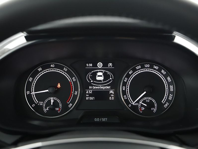 Škoda Fabia 1,0TSi 70kW AMBITION PLUS - fotka 14 z 26