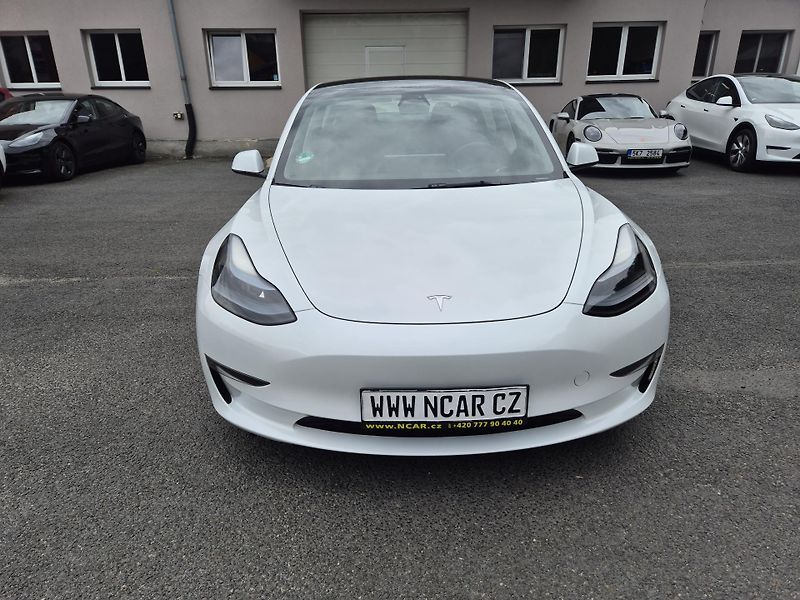 Tesla Model 3 LONG RANGE DUAL MOTOR SOH 94% - fotka 9 z 49