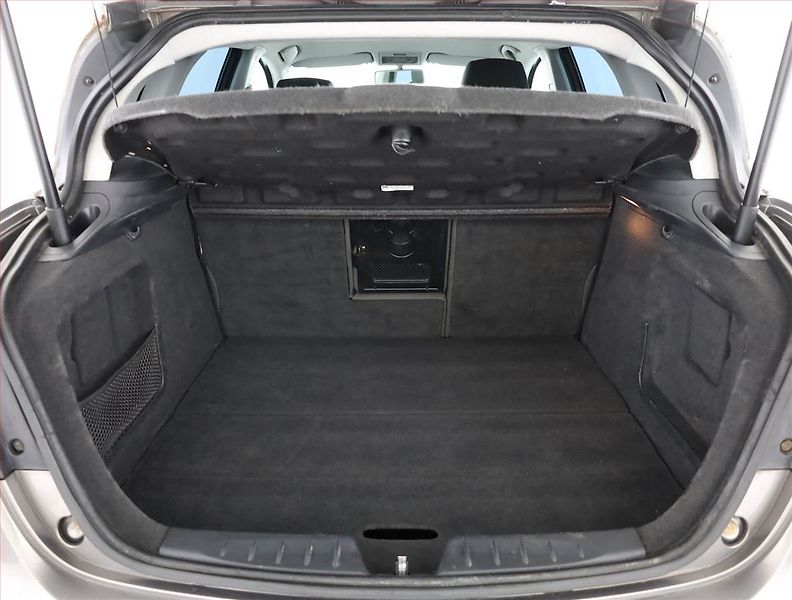 Seat Toledo (2006) 1.9 TDI, po STK, Klima - fotka 10 z 11