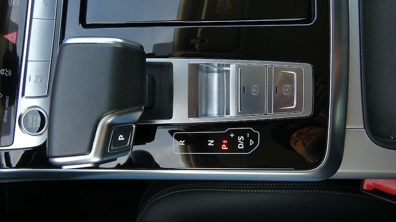 Audi Q7 45 TDI quattro tiptronic - fotka 19 z 25
