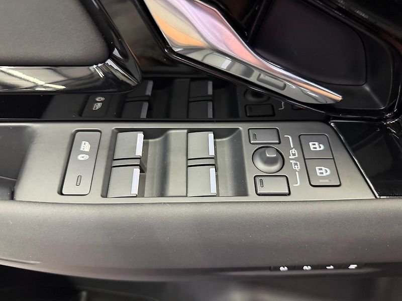 Land Rover Range Rover Evoque D165 S AT AWD, DRIVER ASSIST, - fotka 28 z 31