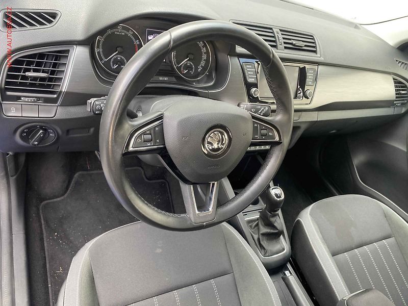 Škoda Fabia (2019) 1.0TSi, ČR, Style, LED - fotka 12 z 17
