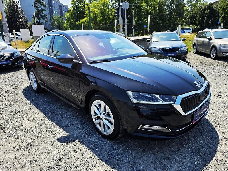 Škoda Octavia 2.0TDI 110KW DSG STYLE+ MATRIX - fotka 8 z 39