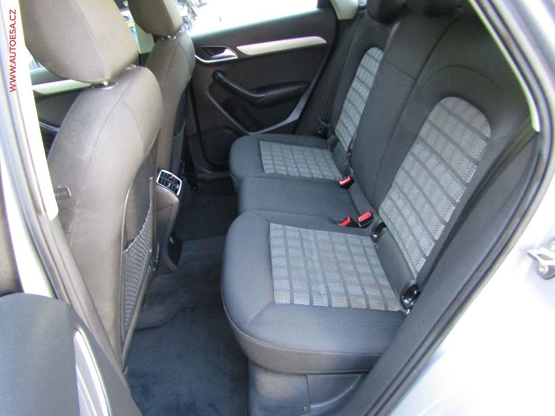 Audi Q3 (2015) 1.4TFSi, AT, kamera - fotka 10 z 20