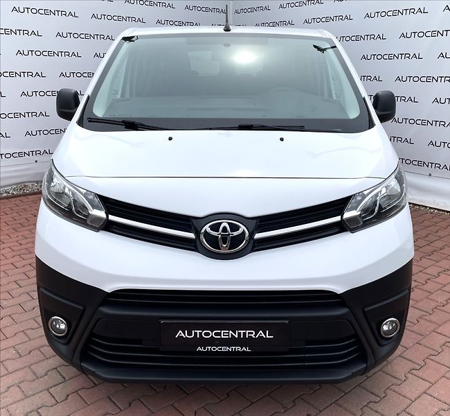 Toyota ProAce 2,0 D,106kW,L2,8míst,DPH - fotka 2 z 20