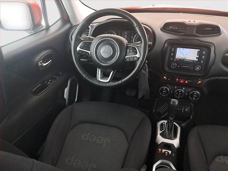 Jeep Renegade (2015) 1.4 MultiAir, Automat - fotka 7 z 18