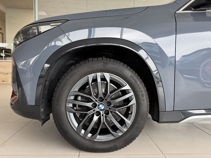 BMW X1 23d xDrive*xLine*KeyLess*DPH - fotka 36 z 37