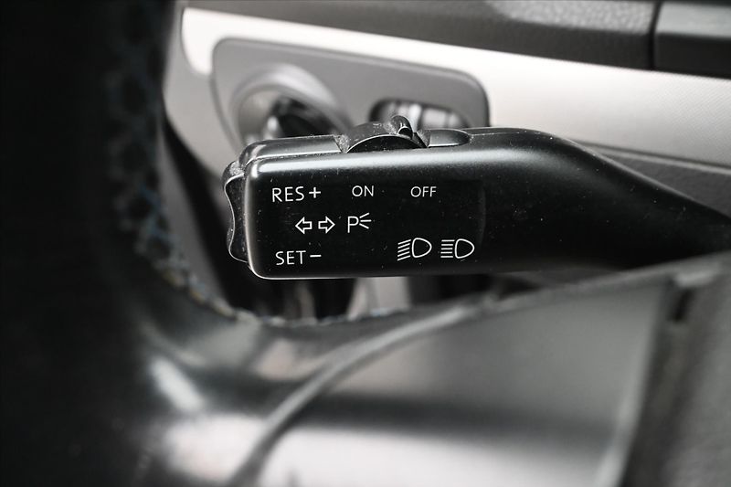 Volkswagen Golf 2,0 TDI 103 kW DSG Trend Nová - fotka 22 z 29