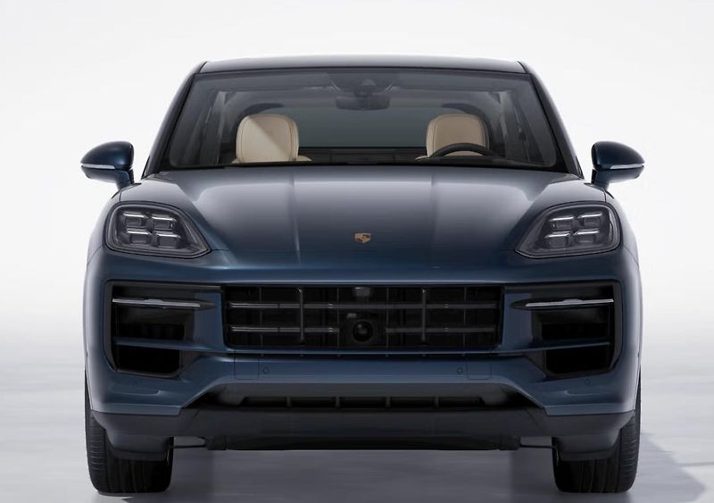 Porsche Cayenne (2026) E-Hybrid Coupé Black Edition - fotka 7 z 9