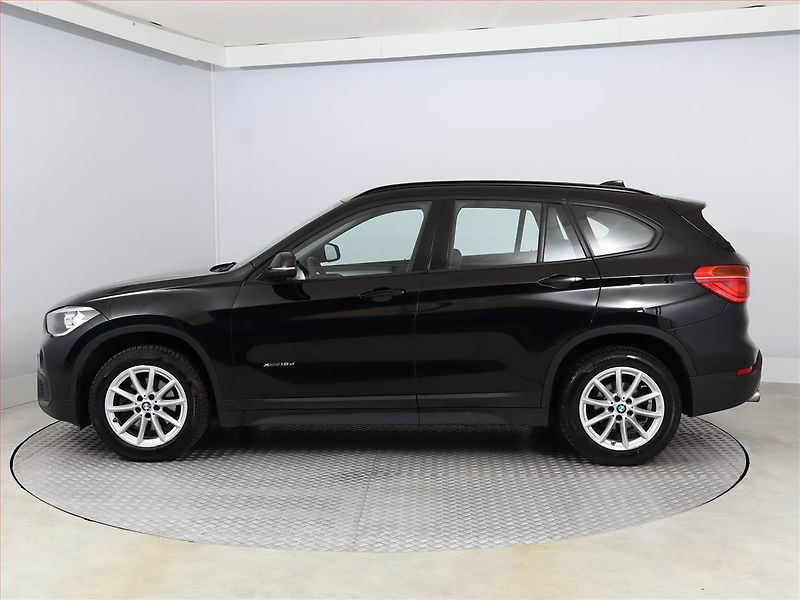 BMW X1 (2017) xDrive18d, 4X4, Automat, ČR - fotka 3 z 17