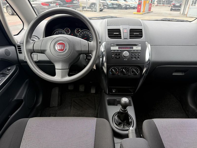 Fiat Sedici 1.6i 16V 4WD Klima 4X4 - fotka 10 z 30