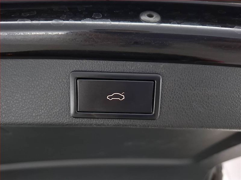 Škoda Octavia (2019) RS 2.0 TSI, Automat, Navi - fotka 22 z 22