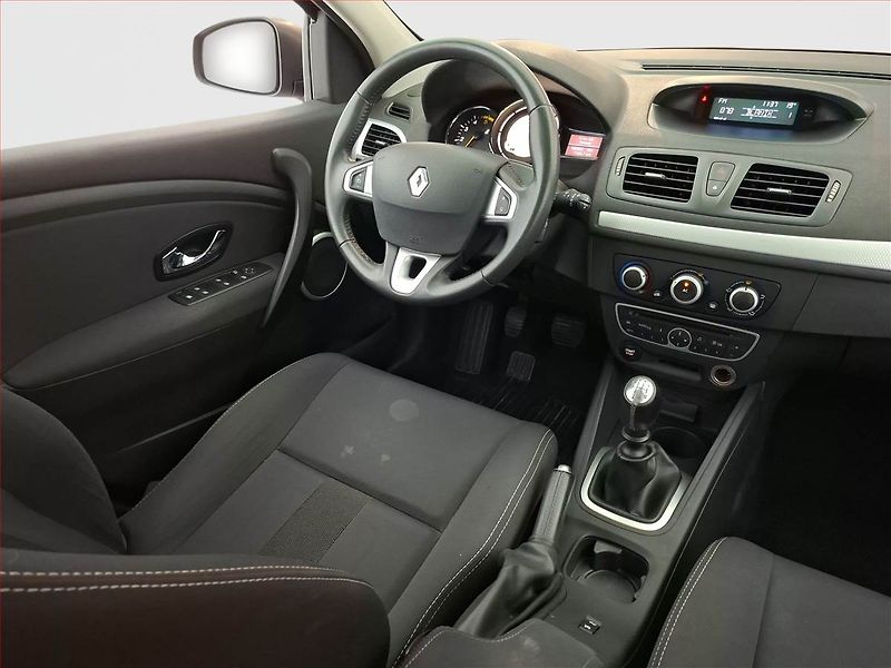 Renault Mégane (2012) 1.5 dCi, po STK, jezdí výborně - fotka 7 z 15
