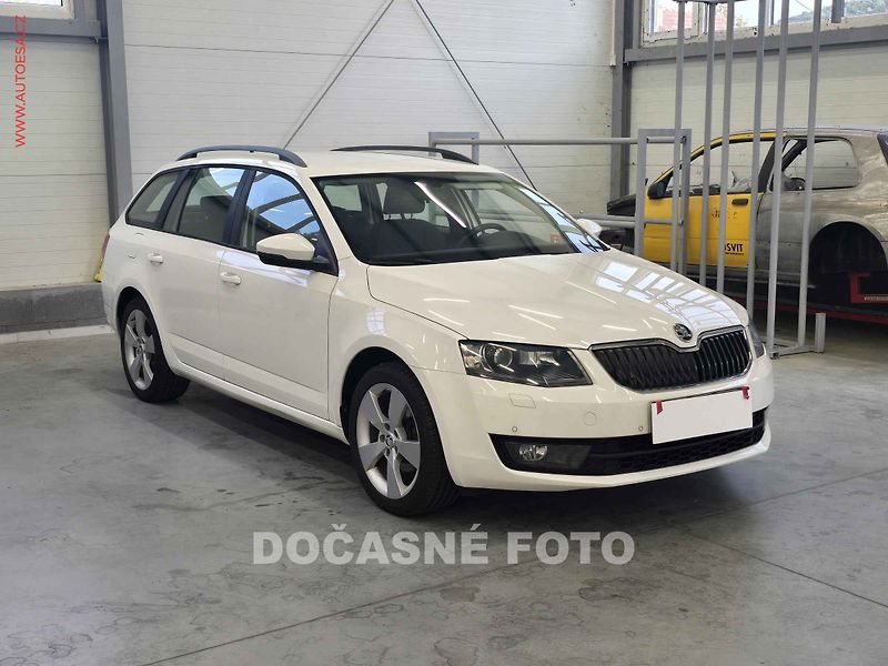 Škoda Octavia (2014) 2.0tdi, ČR - fotka 1 z 3