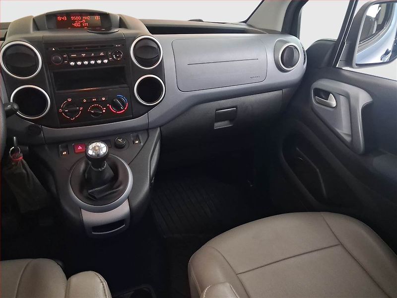 Citroën Berlingo (2011) 1.6 HDi, 5Míst, ČR - fotka 8 z 16