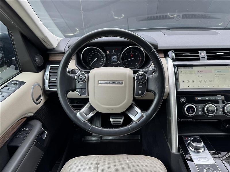 Land Rover Discovery 3,0 TDV6 HSE AWD AT ČR DPH - fotka 16 z 31