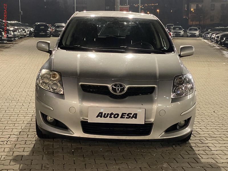 Toyota Auris (2009) 1.6 i, ČR - fotka 2 z 18