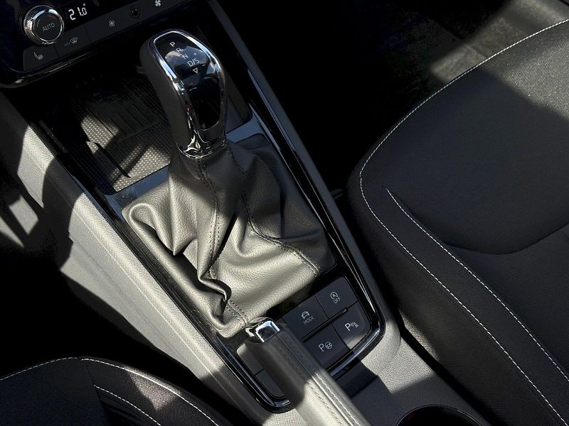 Škoda Kamiq (2025) 1.0 TSI 85 kW DSG Monte Carlo - fotka 14 z 25