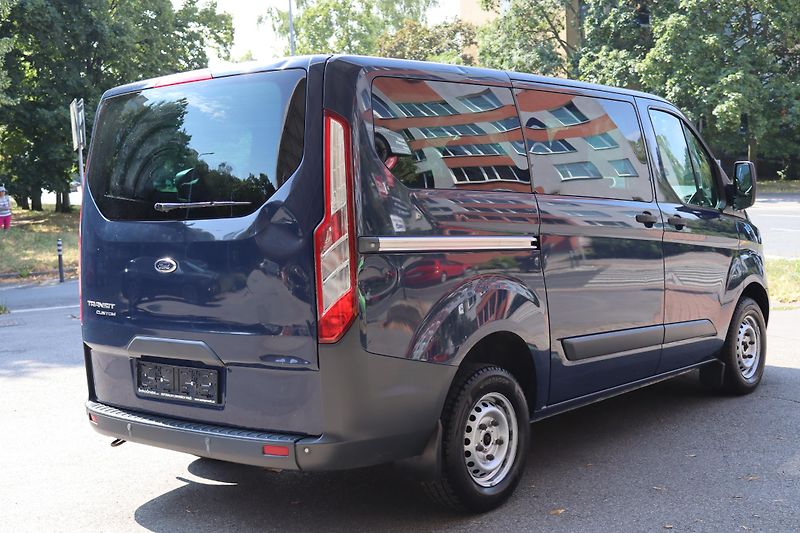 Ford Transit Custom 2.2TDCI 74kW 8 MÍST - fotka 11 z 50