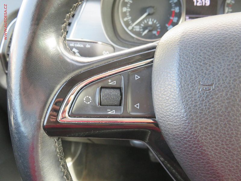 Škoda Fabia (2015) 1.4TDi, ČR, Style - fotka 16 z 17