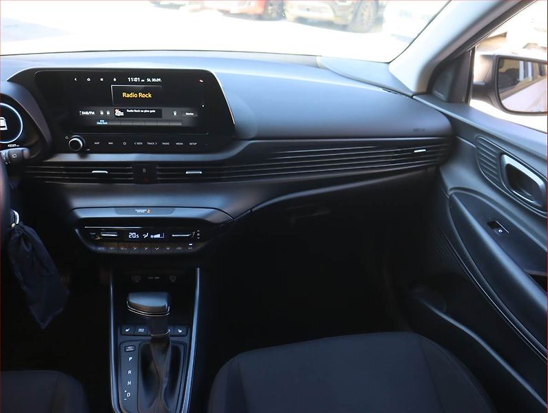 Hyundai i20 (2025) 1.0 T-GDI, Automat, Serv.kniha - fotka 8 z 21