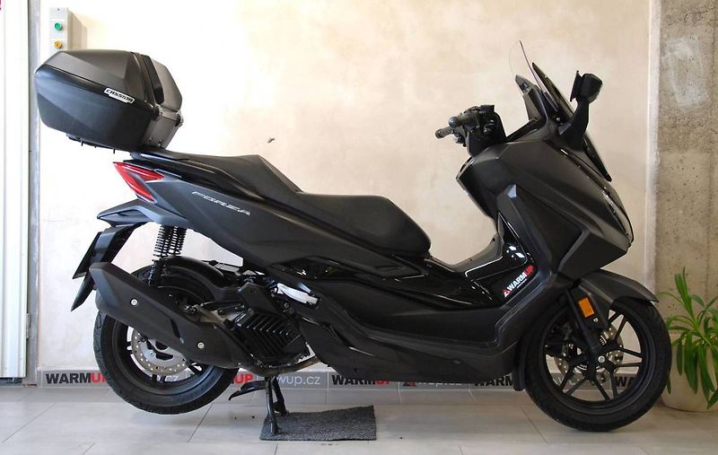 Honda Forza 125 ABS (2023) Forza 125 - 1.maj, serviska, k - fotka 1 z 20